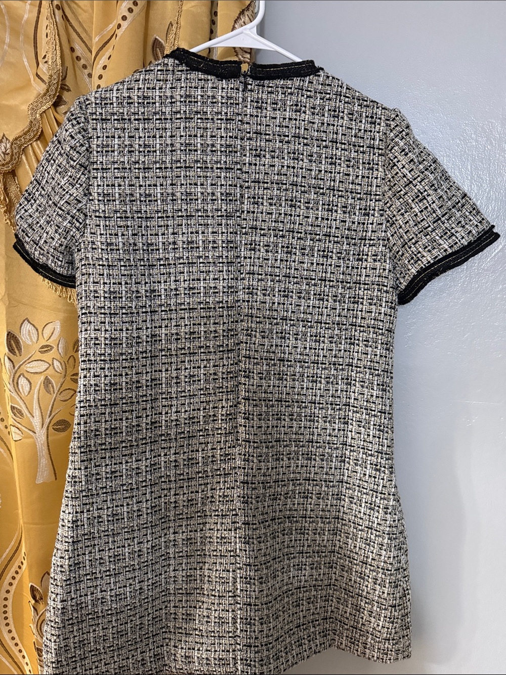 Tahari Black & White Tweed Short-Sleeve Shift Dress - Picture 3 of 3